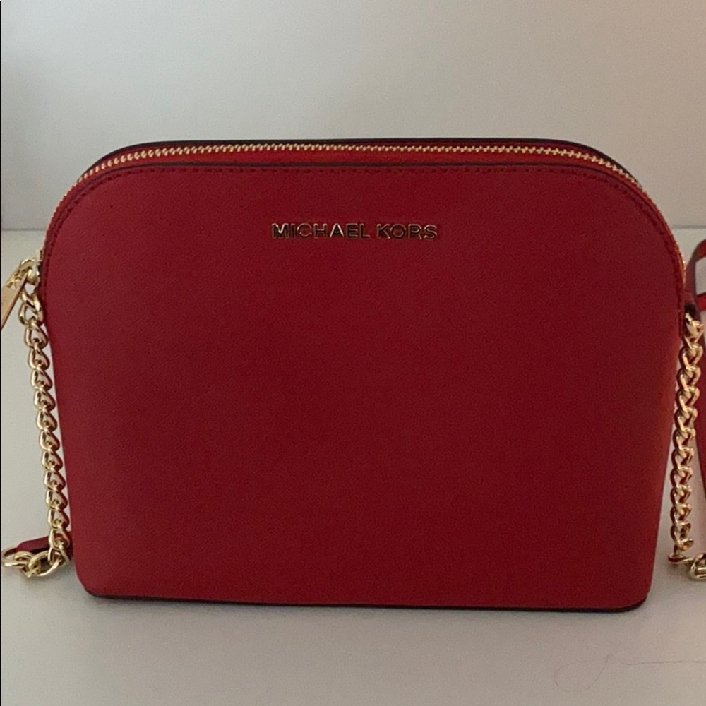 MK red purse